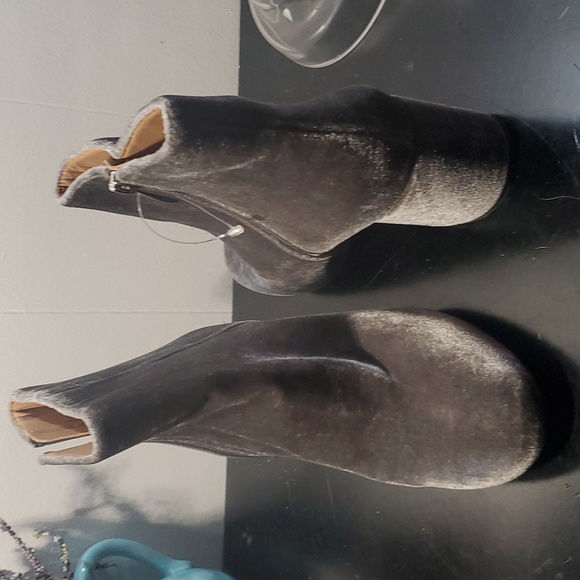 Franco Sarto Boots. - Picture 3 of 7